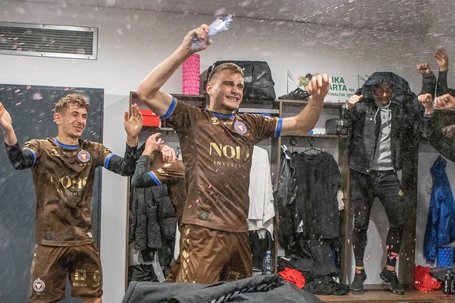 用与现实生 用与现实生